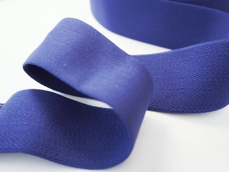 Modra najlonska elastika